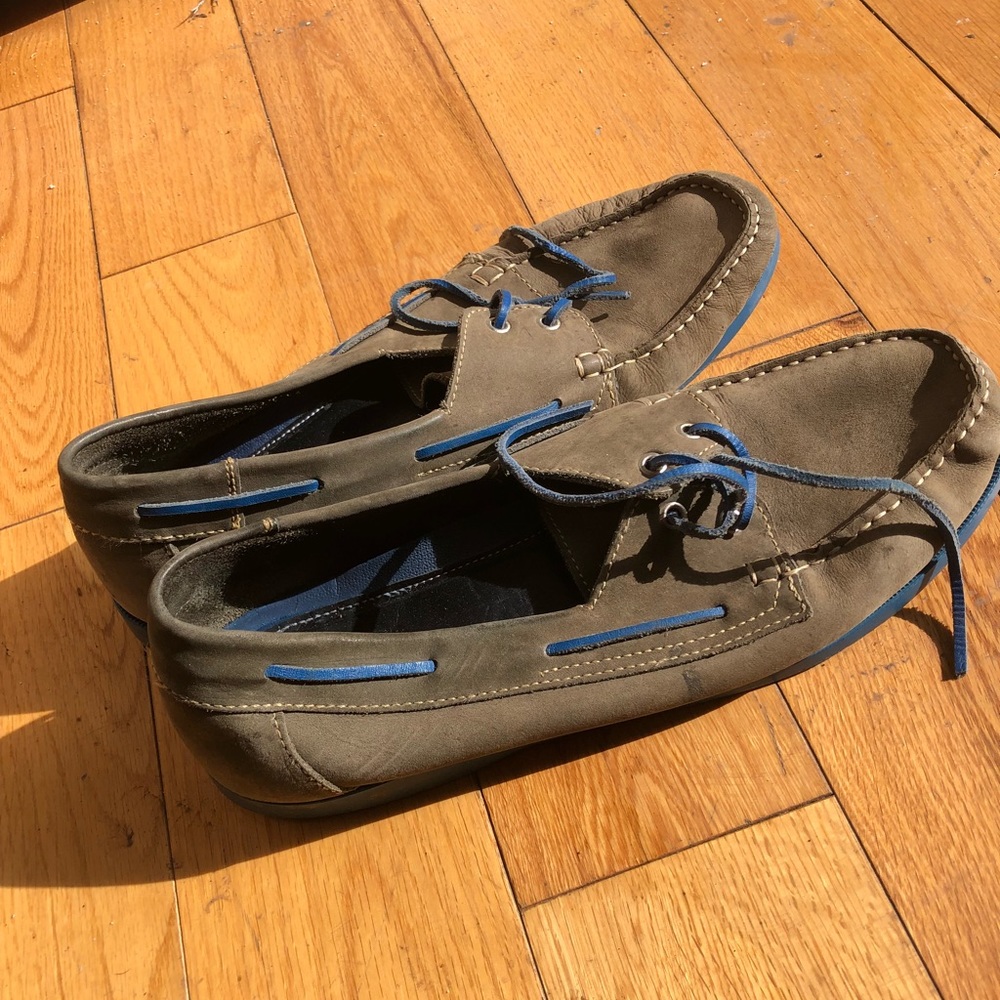 UNION BOAT SHOES SIZE 14